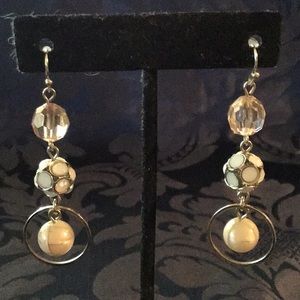 Gorgeous pair of Dangle faceted rhinestones earrings.